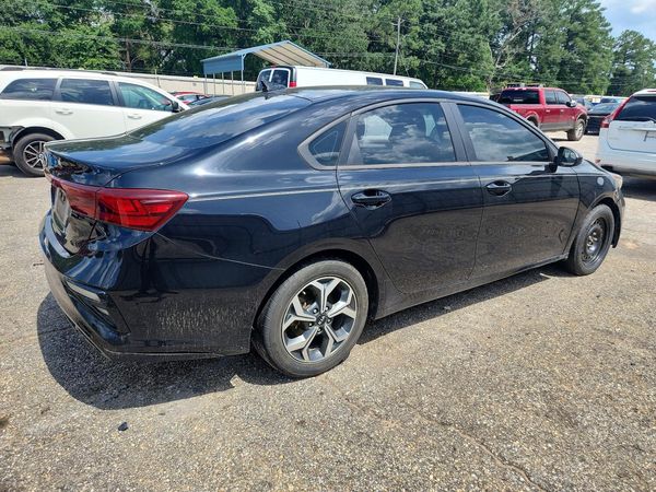 2021 KIA FORTE FE, LXS