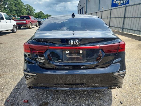 2021 KIA FORTE FE, LXS