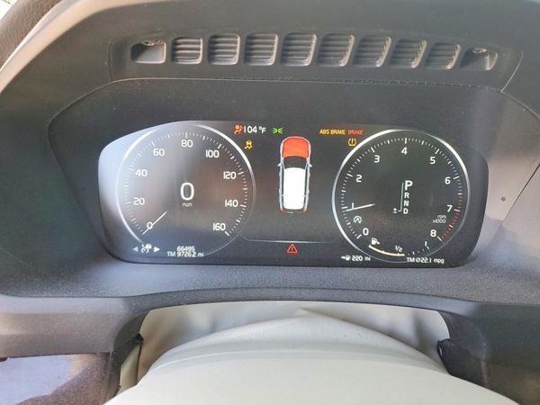 2016 VOLVO XC90 SV42 Momentum