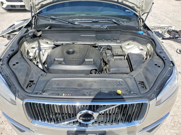 2016 VOLVO XC90 SV42 Momentum