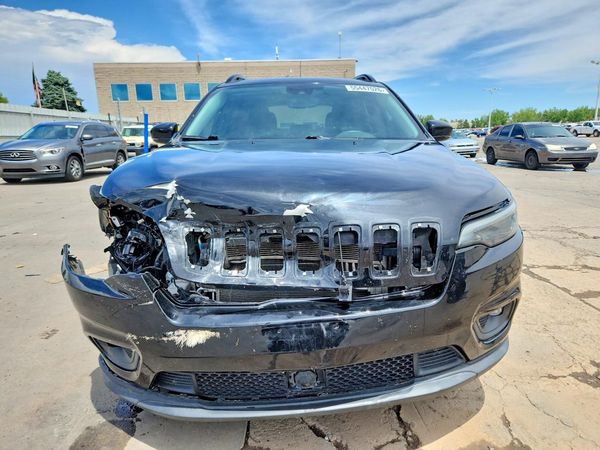 2022 JEEP CHEROKEE LATITUDE LUX 4X2