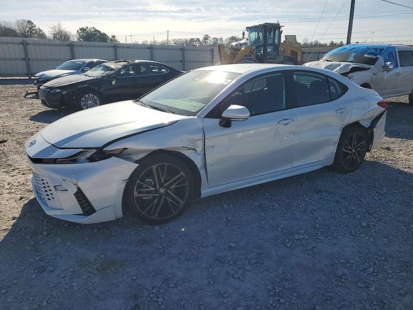 2025 TOYOTA CAMRY