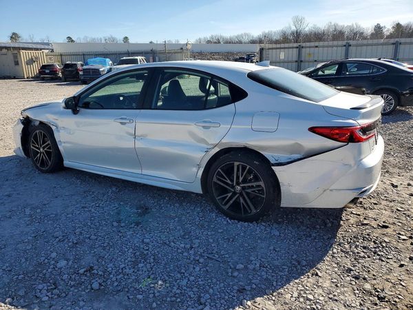 2025 TOYOTA CAMRY