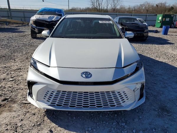 2025 TOYOTA CAMRY