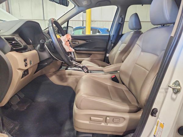 2020 HONDA PILOT
