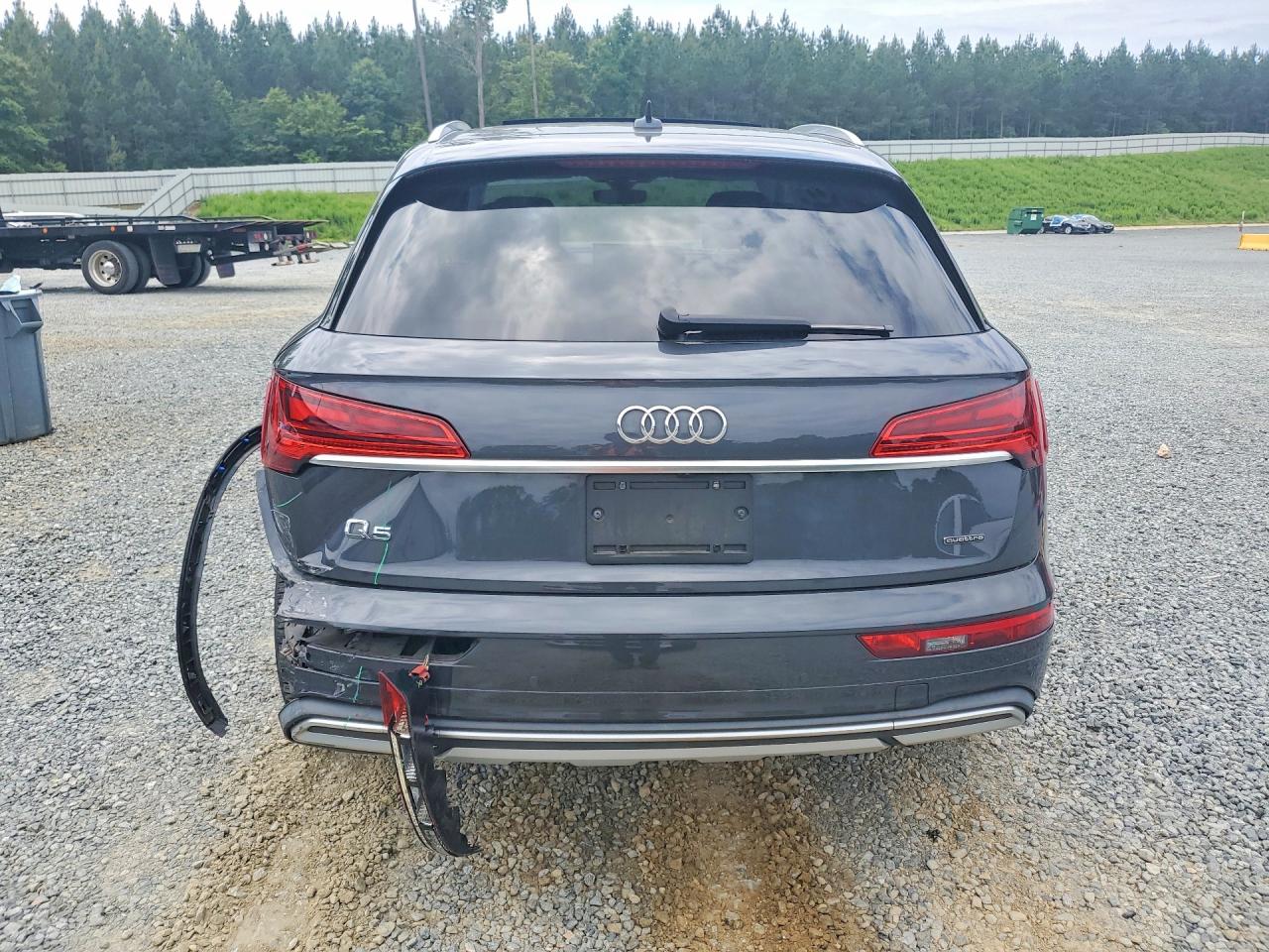 2021 AUDI Q5 quattro Premium Plus