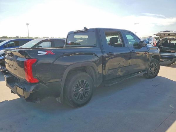 2024 TOYOTA TUNDRA