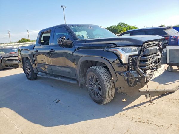 2024 TOYOTA TUNDRA
