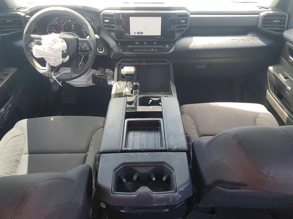 2024 TOYOTA TUNDRA