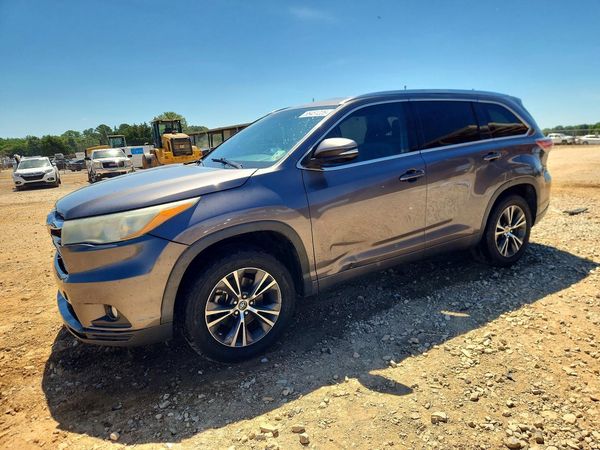 2016 TOYOTA HIGHLANDER