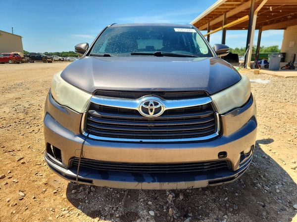 2016 TOYOTA HIGHLANDER