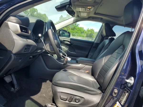 2023 TOYOTA HIGHLANDER