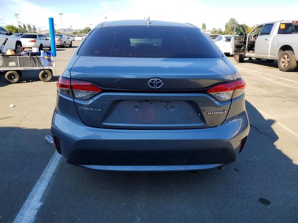 2021 TOYOTA COROLLA LE