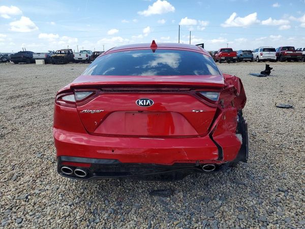 2019 KIA STINGER GT2