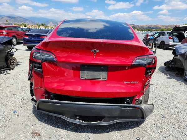 2022 TESLA MODEL Y