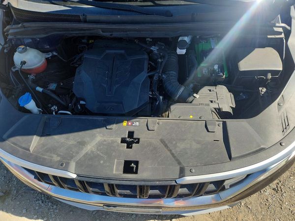 2022 KIA CARNIVAL LX, LX Seat Package