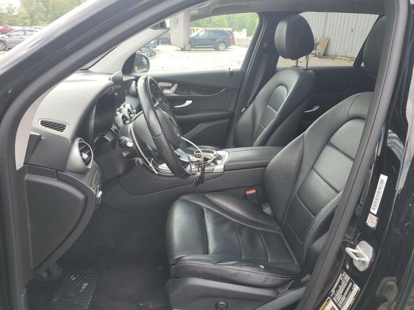 2016 MERCEDES-BENZ GLC
