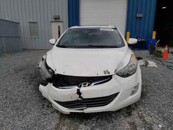2013 HYUNDAI ELANTRA