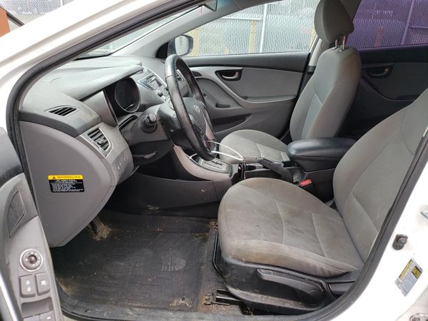 2013 HYUNDAI ELANTRA