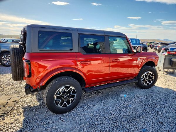 2024 FORD BRONCO Outer Banks