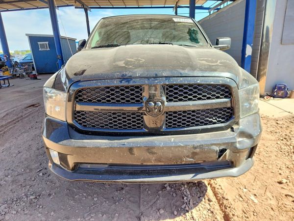 2016 RAM 1500 ST