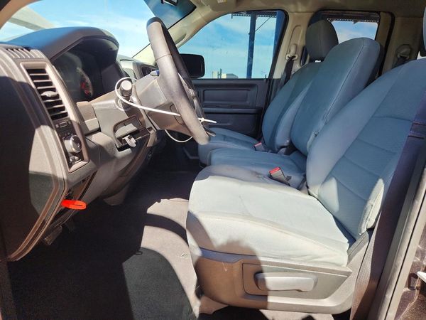 2016 RAM 1500 ST