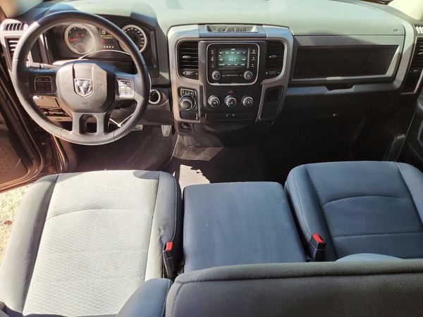 2016 RAM 1500 ST