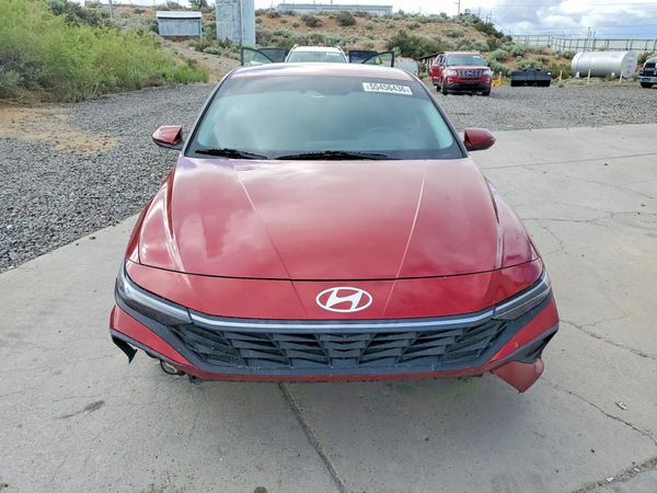 2024 HYUNDAI ELANTRA SE