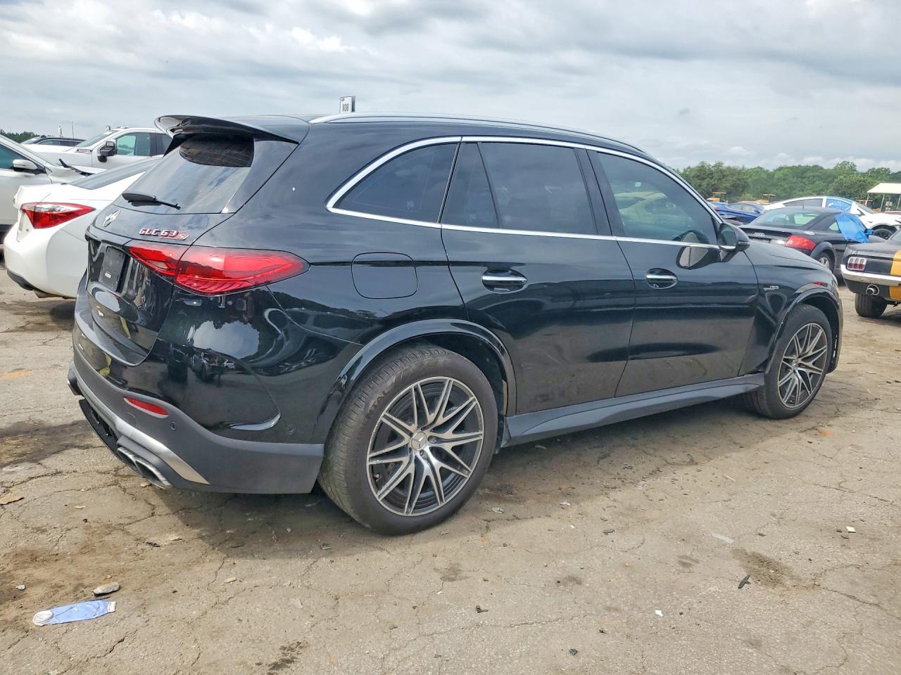 2025 MERCEDES-BENZ GLC AMG GLC63 Se