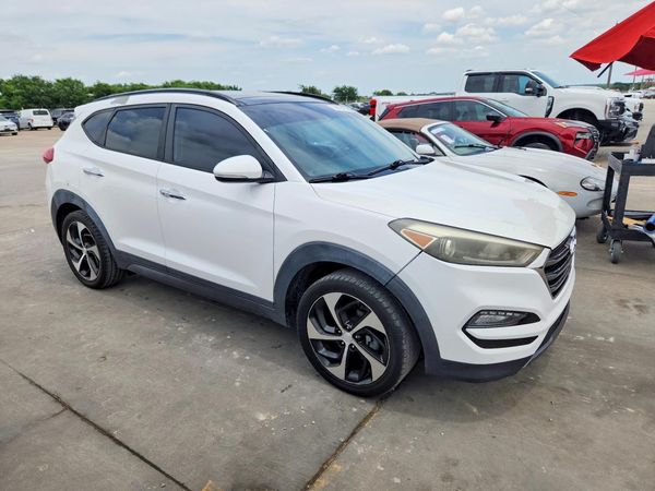 2016 HYUNDAI TUCSON
