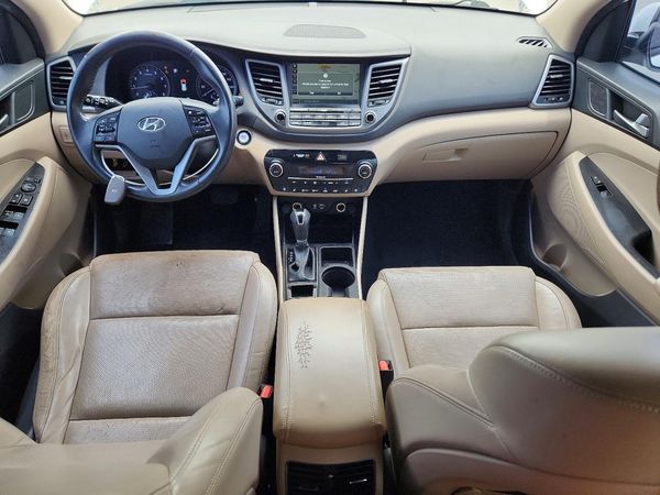 2016 HYUNDAI TUCSON