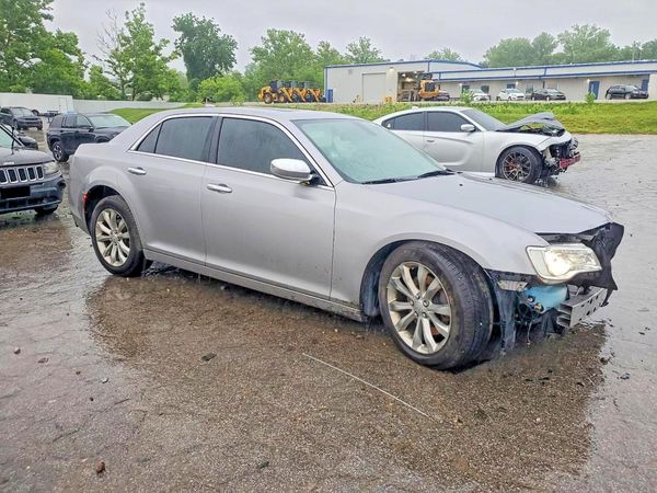 2018 CHRYSLER 300 300 Limited
