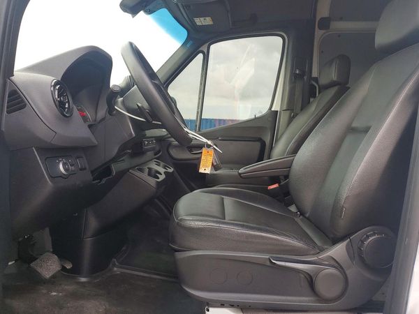 2023 MERCEDES-BENZ SPRINTER 907 (VS30) — DENT