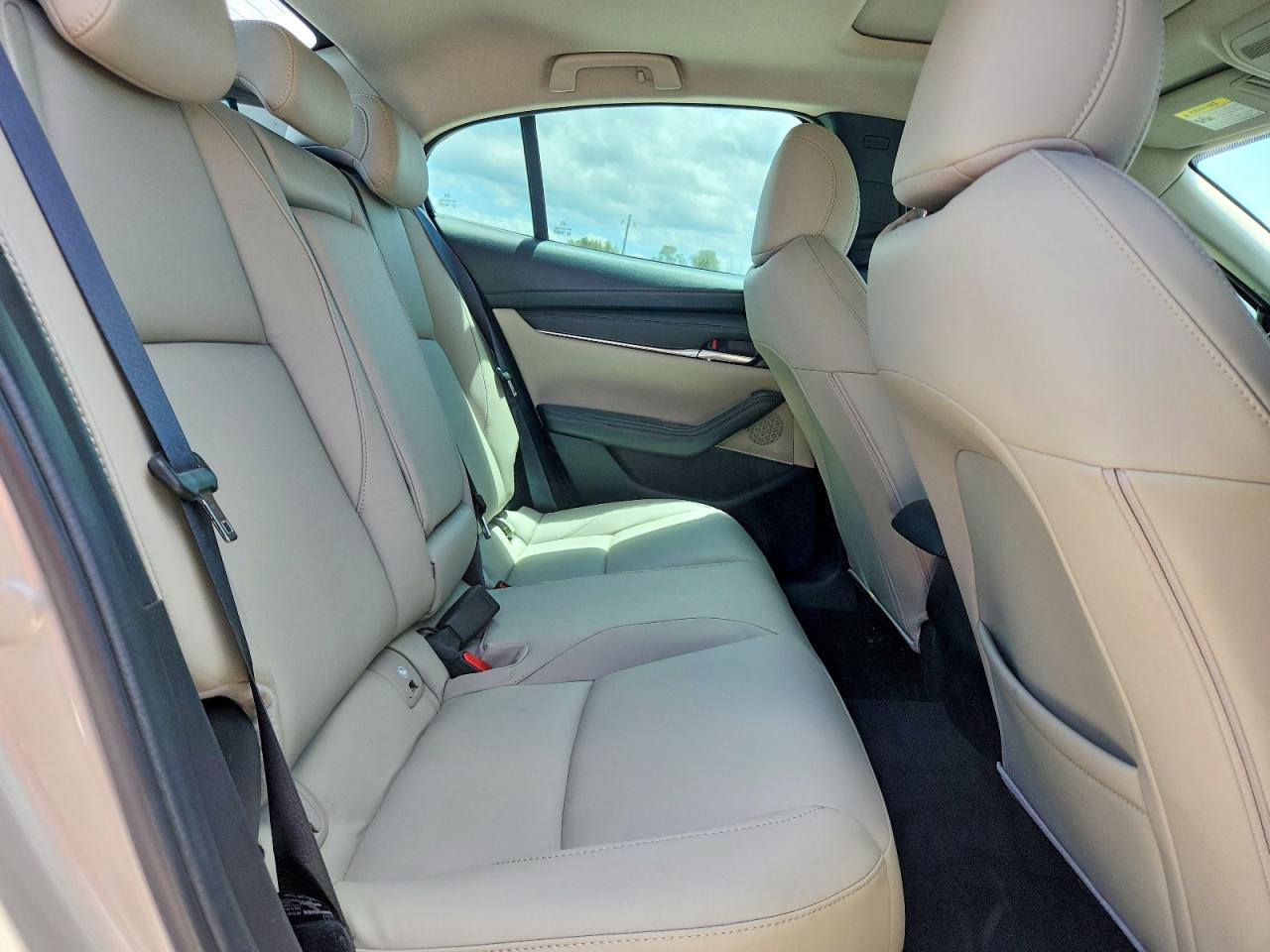 2025 MAZDA 3 Preferred Package