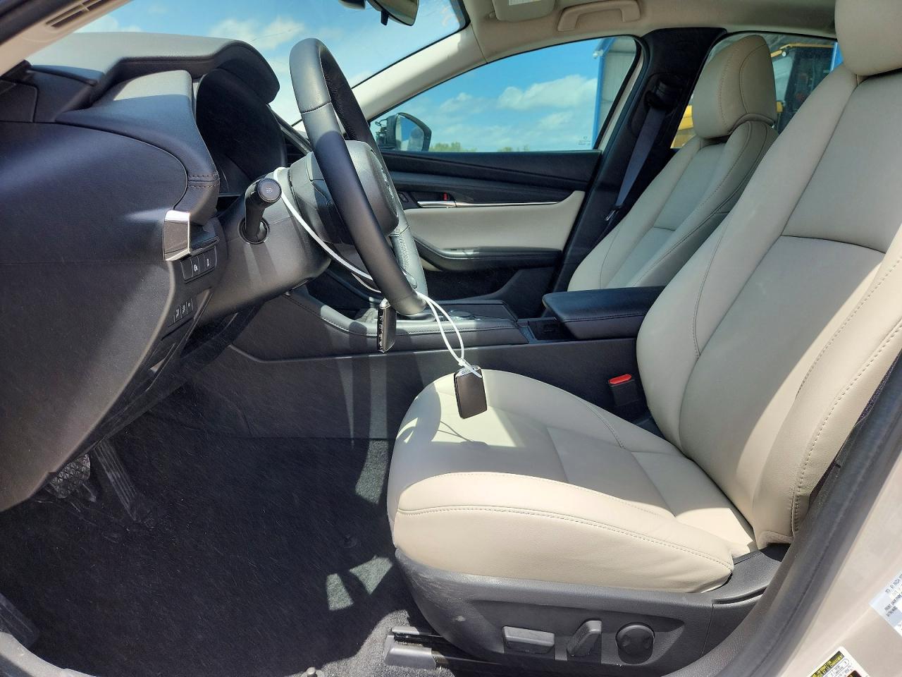 2025 MAZDA 3 Preferred Package