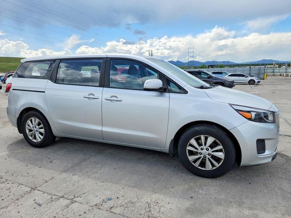 2015 KIA SEDONA