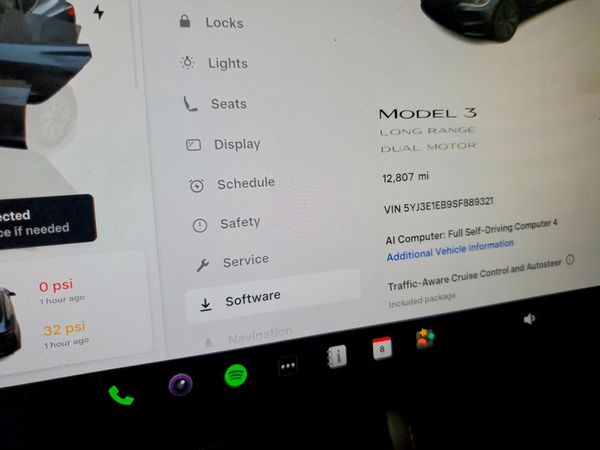 2025 TESLA MODEL 3