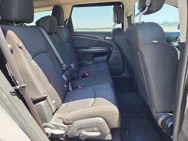 2019 DODGE JOURNEY SE