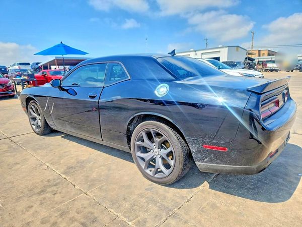 2018 DODGE CHALLENGER SXT