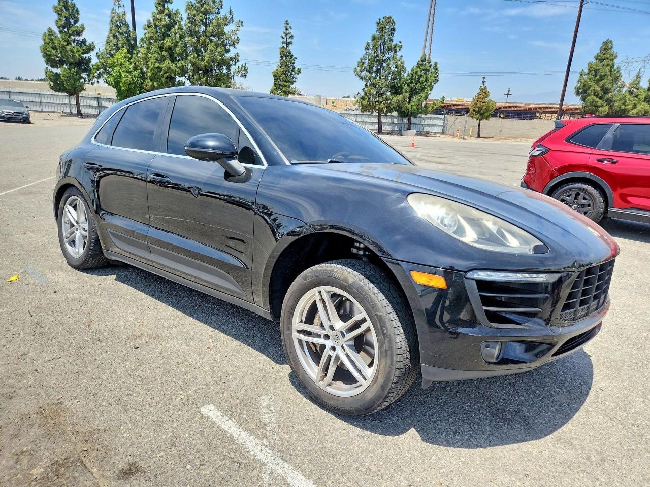 2015 PORSCHE MACAN
