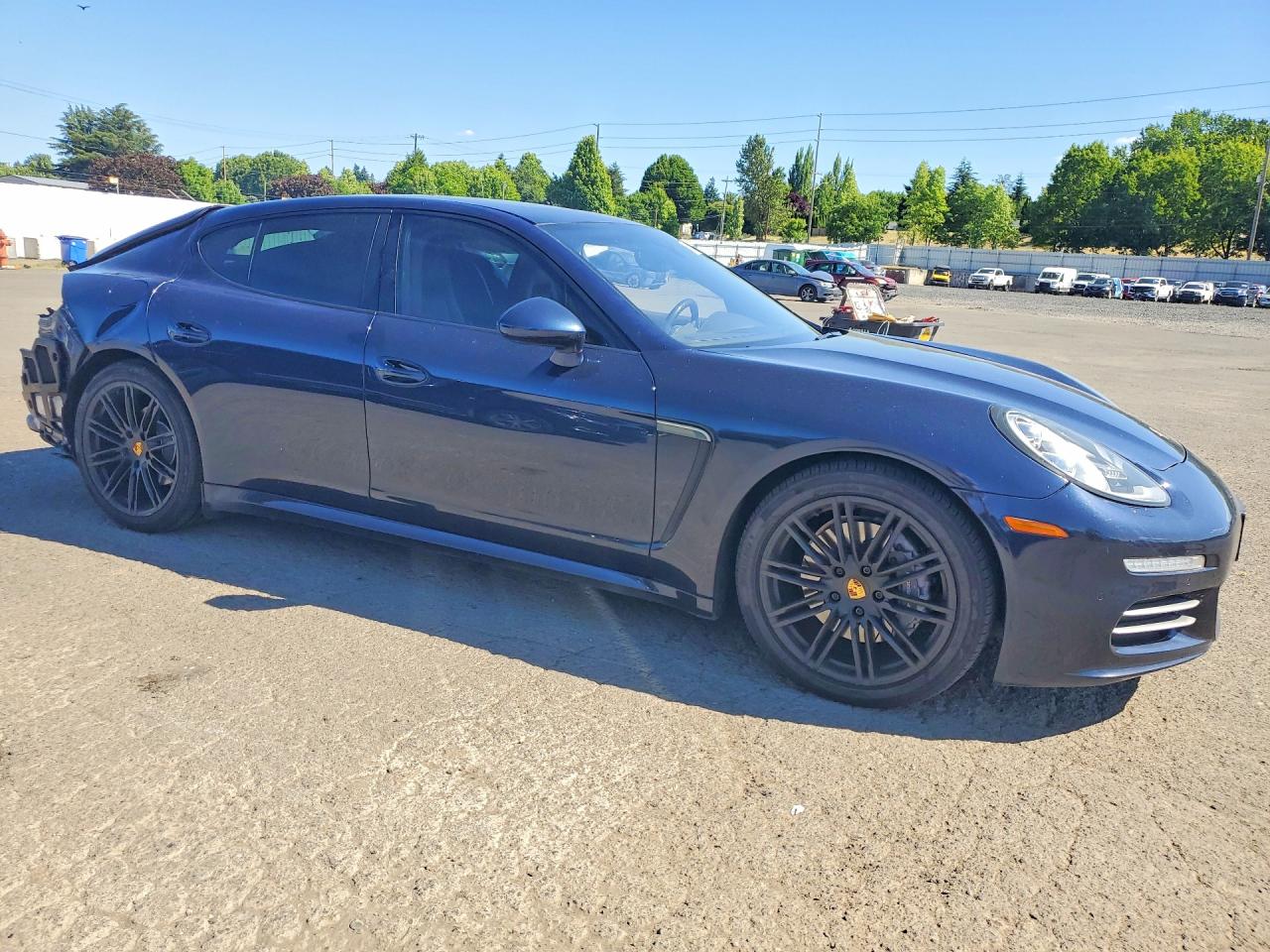 2016 PORSCHE PANAMERA Base (2WD), 4 (4WD)