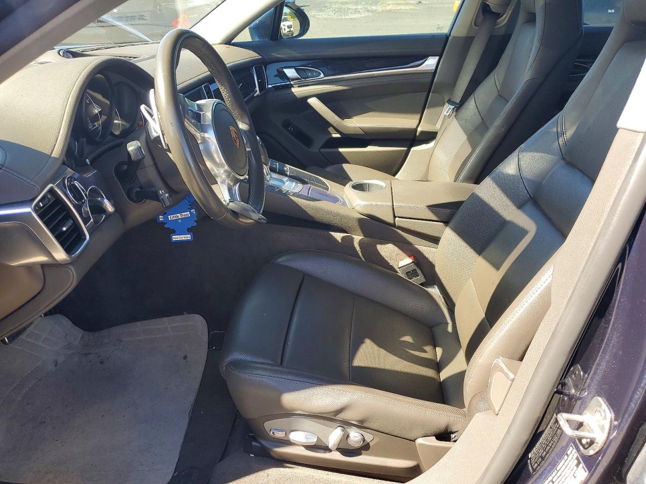 2016 PORSCHE PANAMERA Base (2WD), 4 (4WD)