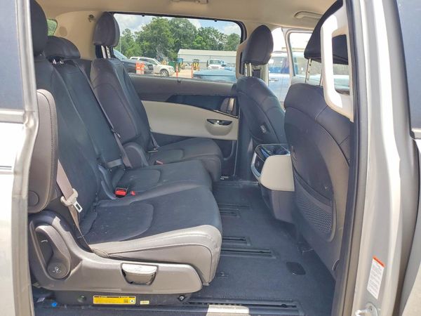 2024 KIA CARNIVAL EX