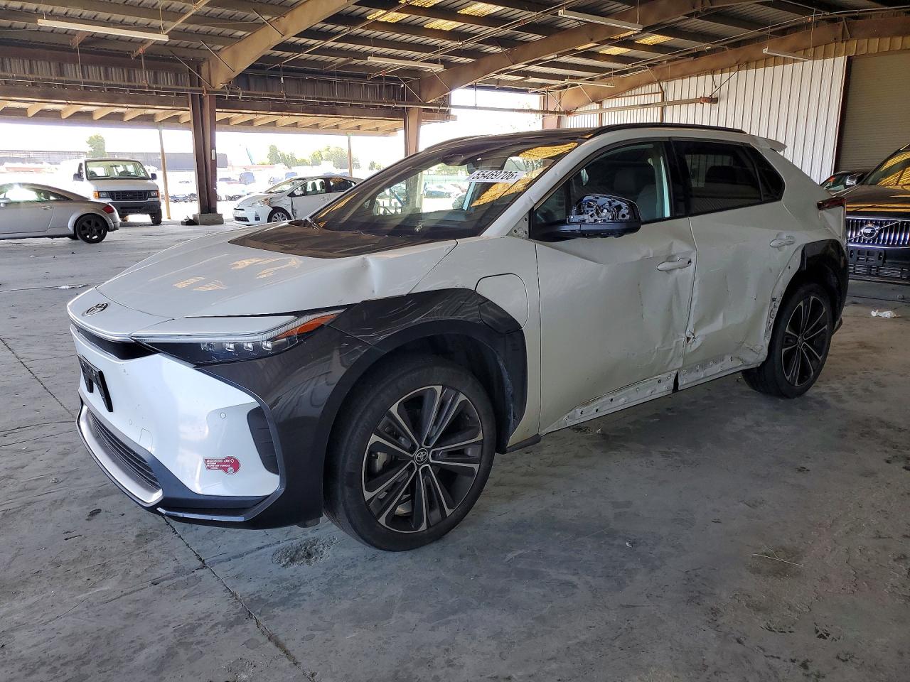 2023 TOYOTA BZ4X