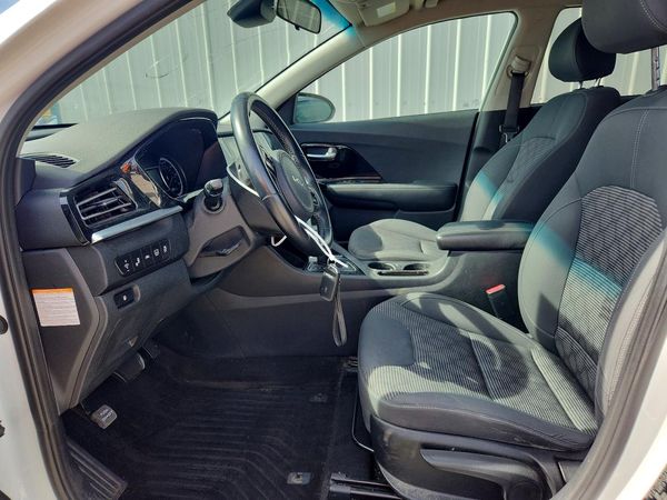 2022 KIA NIRO