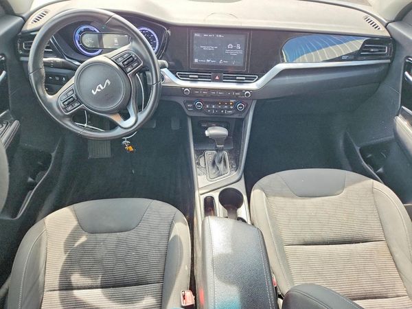 2022 KIA NIRO