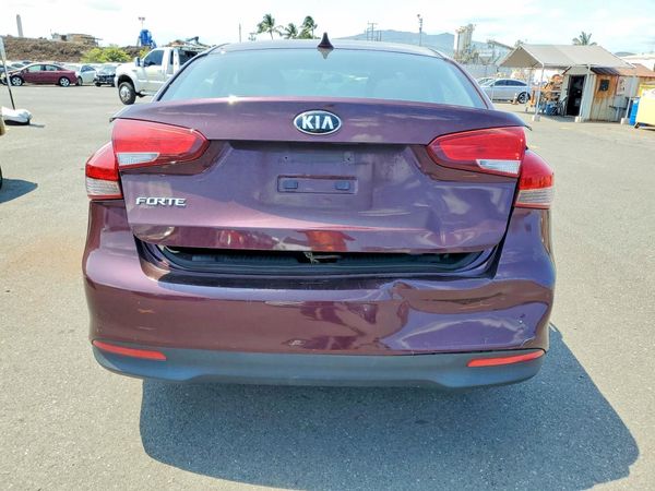 2018 KIA FORTE LX Base