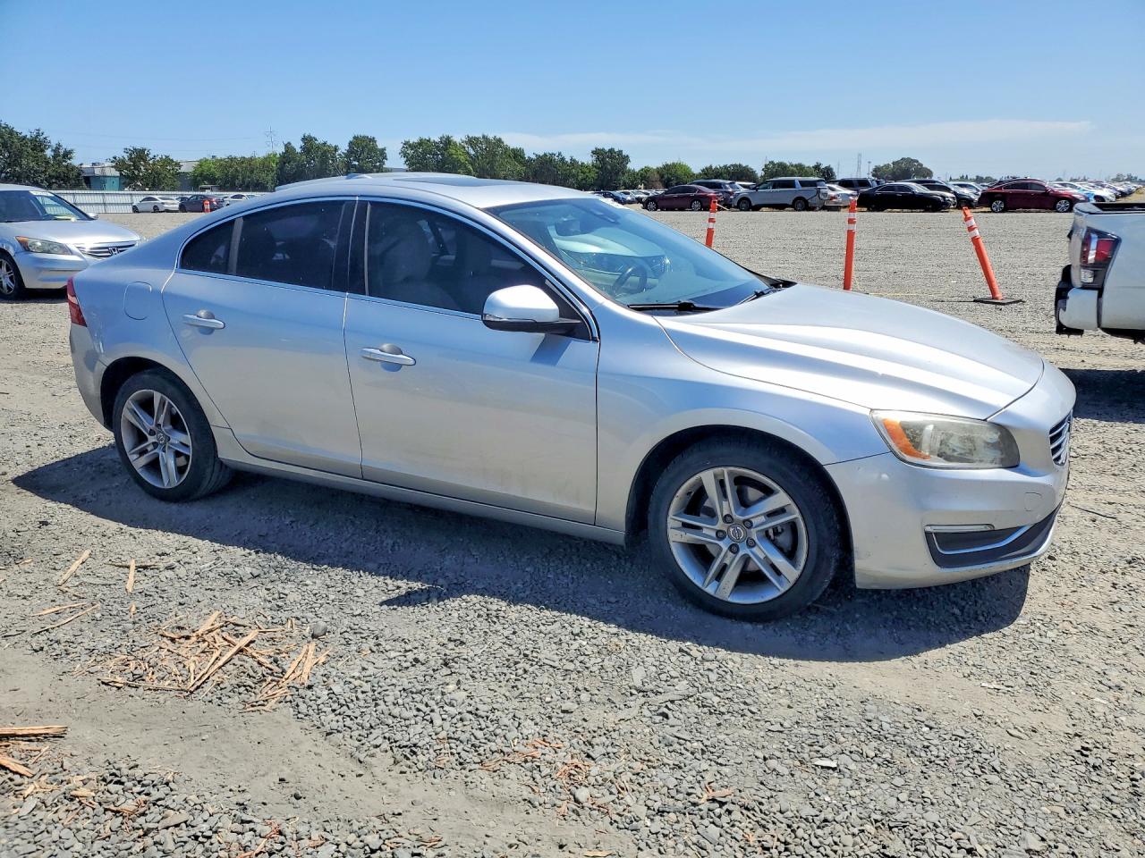 2015 VOLVO S60 Premier (non R design)
