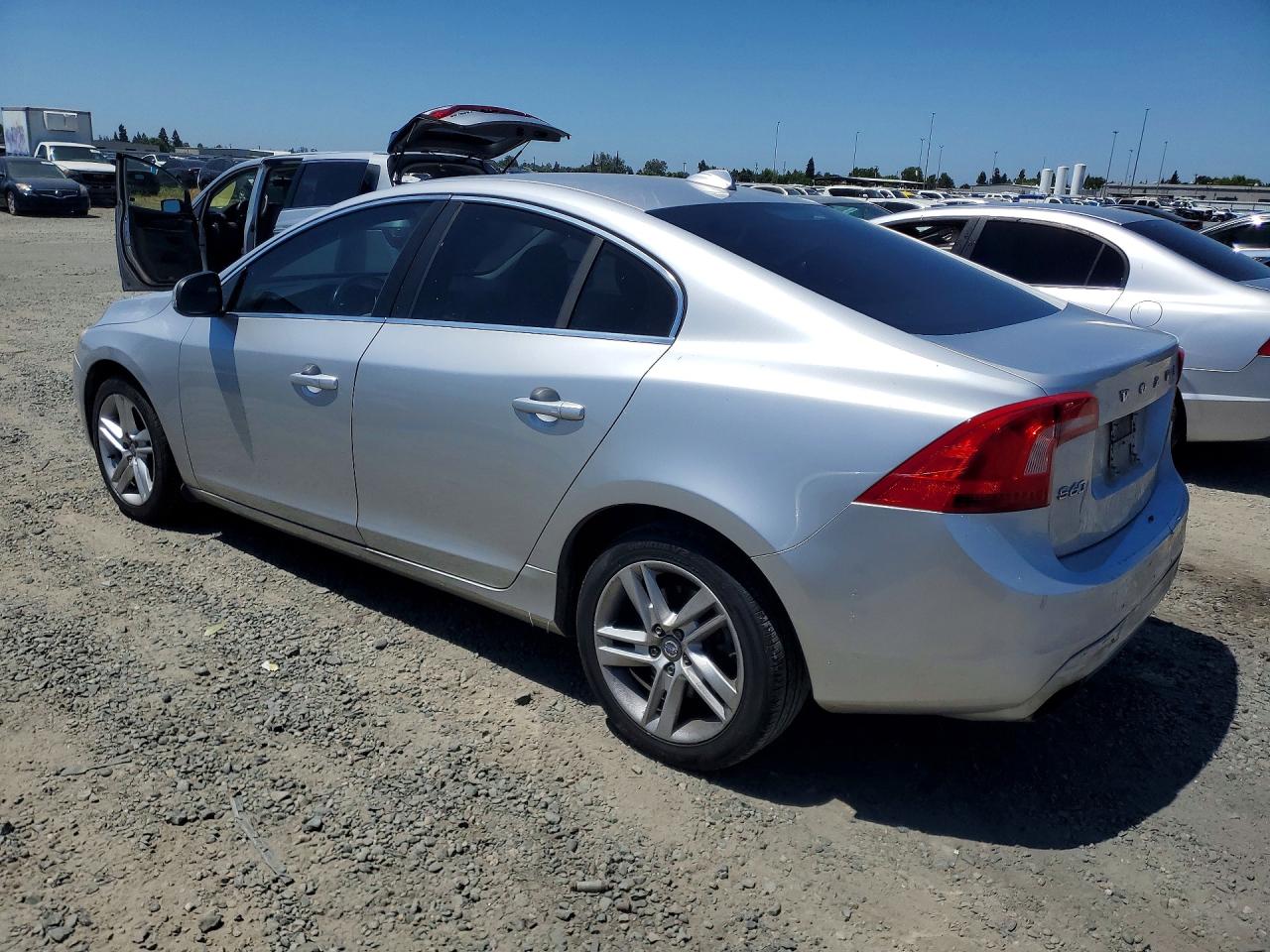 2015 VOLVO S60 Premier (non R design)