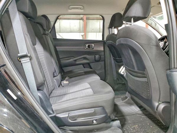 2022 KIA SORENTO LX